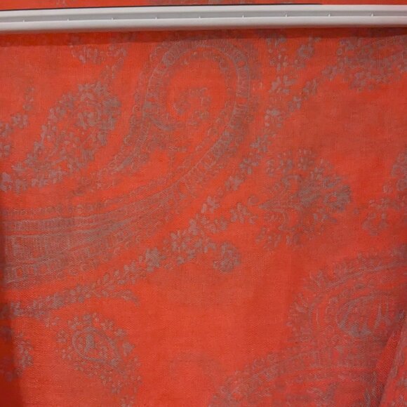 Large wrap (possibly silk) orange and gray 45" x 68" - Picture 6 of 6